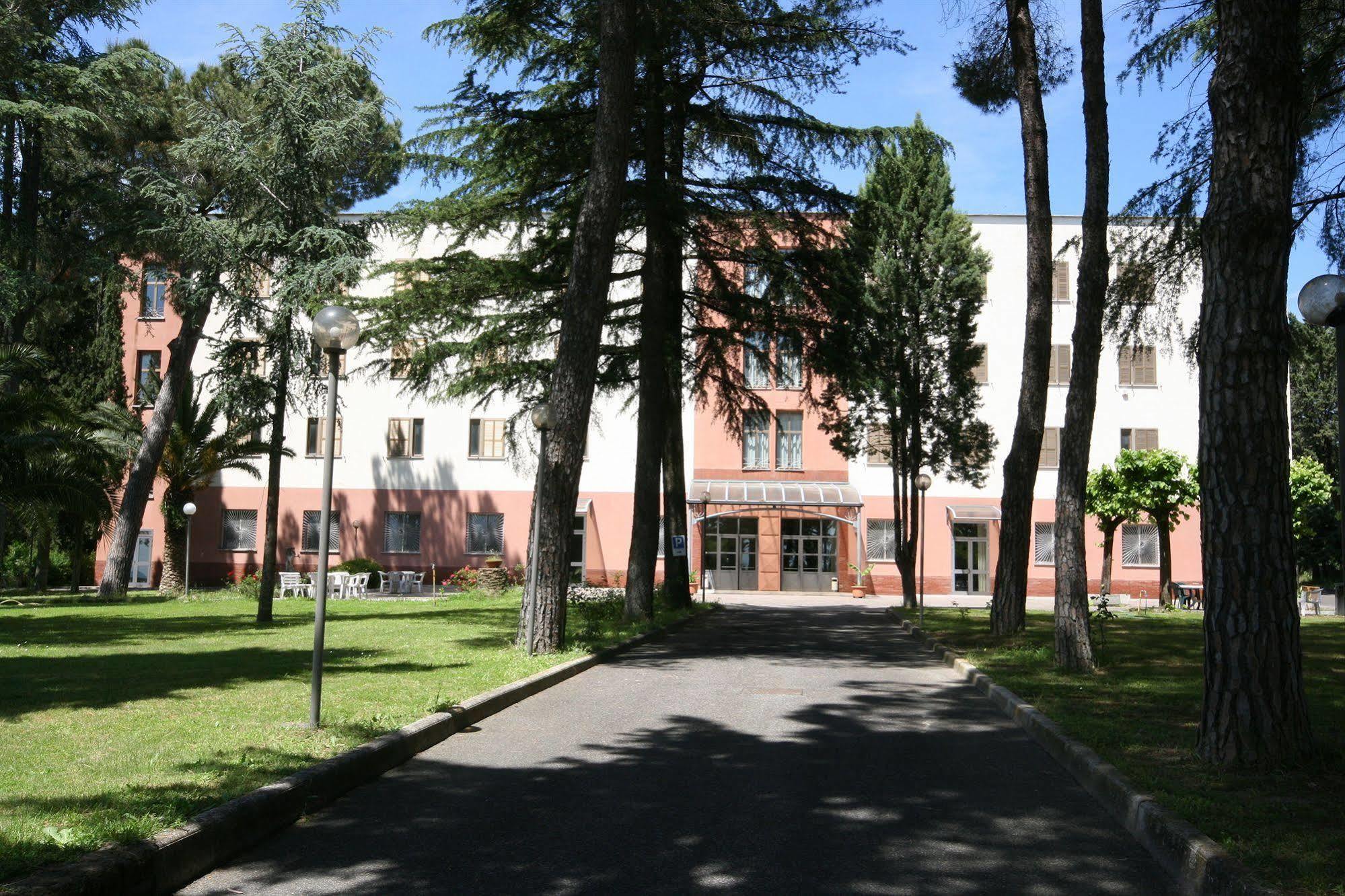 Parco Santa Rita Hotel Sacrofano Exterior foto